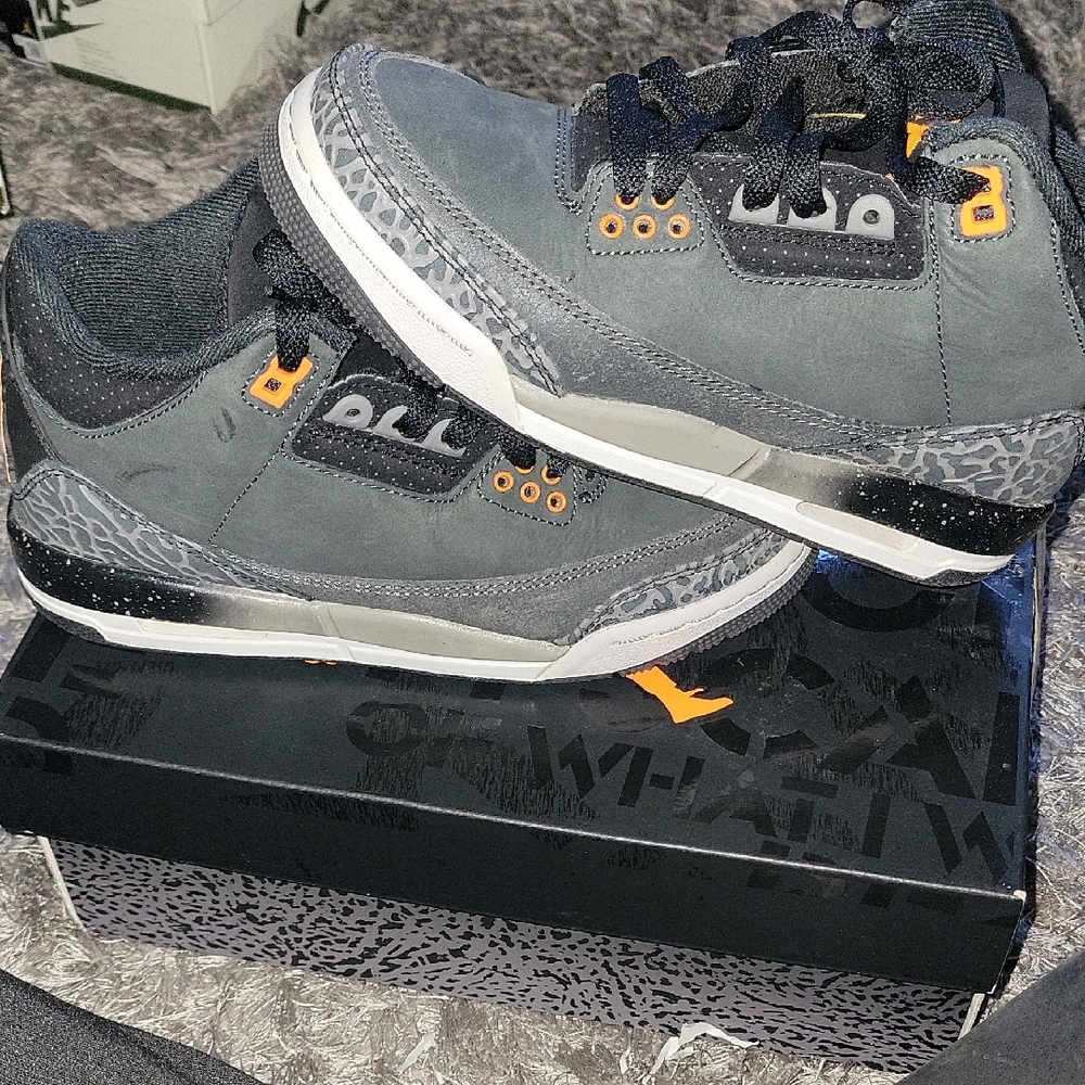 Jordan Men's Dark Gray and Orange Sneakers